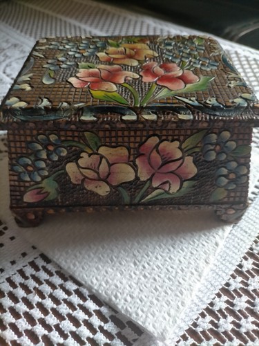Portagioielli legno - in,