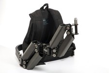 Steadicam professionale LAIGLE, completa di giubbetto e braccio. Come nuova.