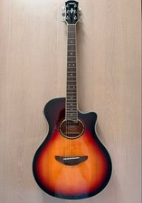 Yamaha APX700II chitarra
