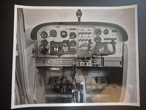 1974 cessna a185 - cessna, nero