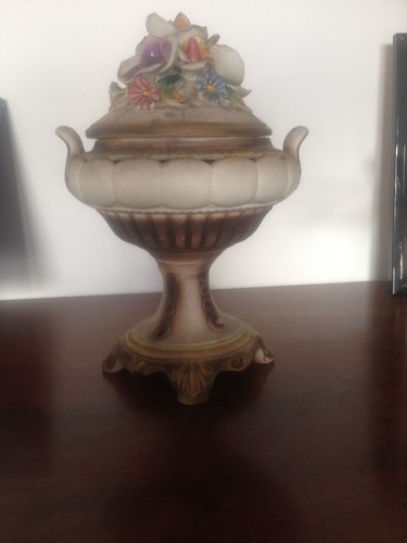 Alzata ceramica di - ,