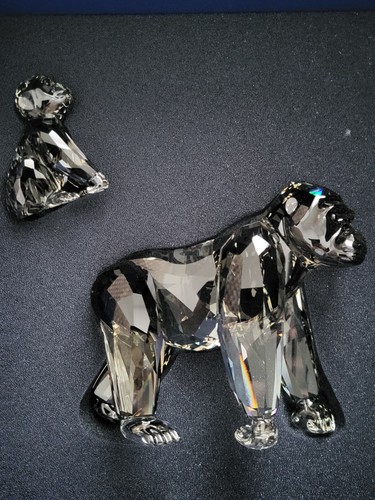 Swarovski gorillas mother cub - swarovski,