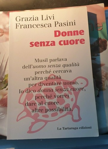 Libro donne senza cuore livi - libro,