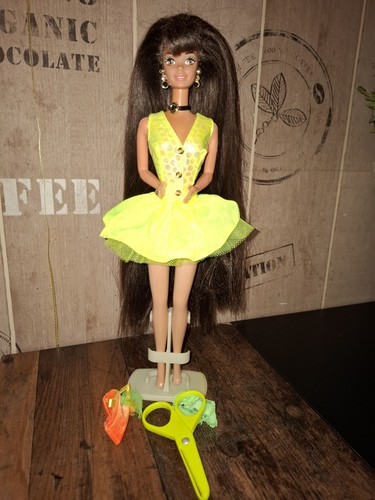 Barbie taglio stile bruna - stile,