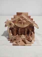 Presepe in legno di ulivo