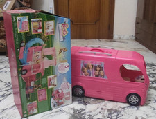 camper di Barbie completo di accessori