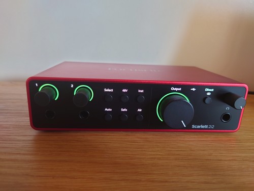Focusrite scarlett 2i2 - scarlett,
