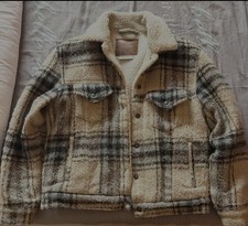 Giubbino Levis