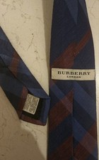 Cravatta Burberry  seta/lino . Originale.  Fantasia Iconica Burberry 