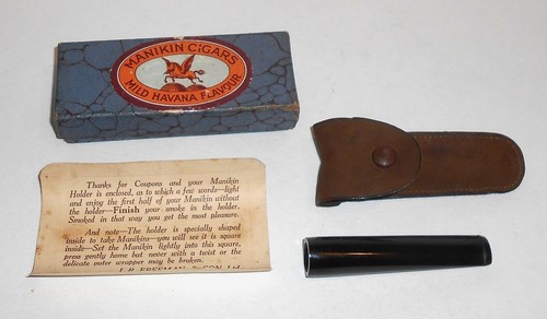 Boxed vintage manikin cigars - boxed,