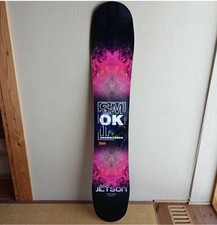 Snowboard SMOKIN 148 mai usato