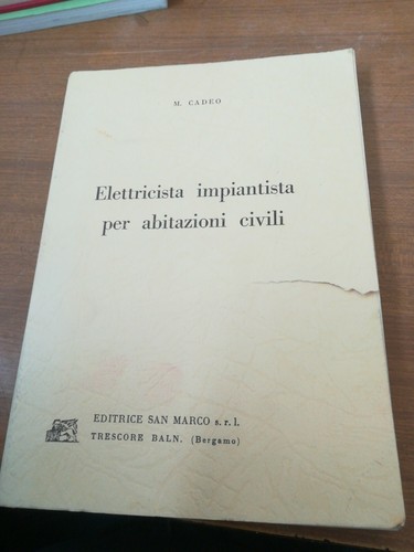 Elettricista impiantista per