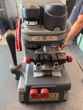 DUPLICATRICE CHIAVI PUNZONATE AUTO SILCA MATRIX SX