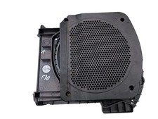 BMW 5 Touring F11 Subwoofer