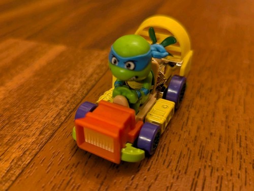 Hot wheels racer versi - wheels,