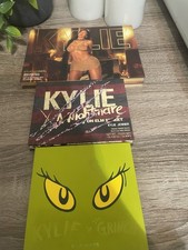 KYLIE JENNER PALETTE OMBRETTI INCUBO OLMO GRINCH 24 NUOVO SET ORO NATALE