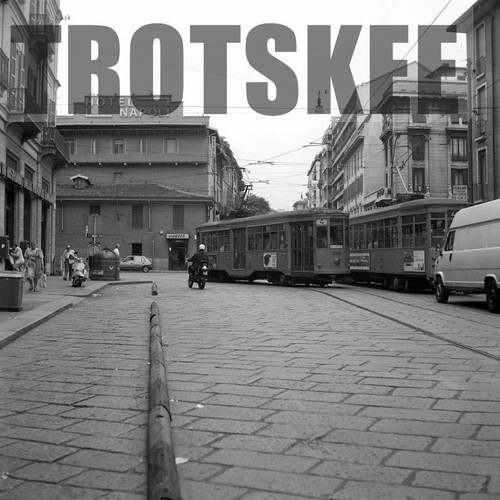 Larger negative italy milan - larger,