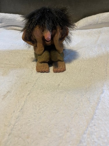 Nyform norway troll - nyform, etichetta
