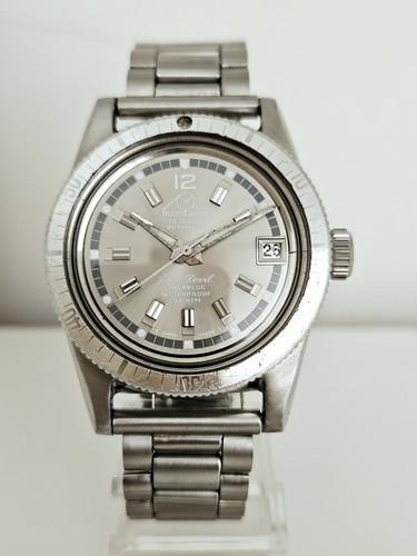 Mondaine sea devil ref - -,