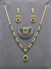 Parure collana orecchini - ,