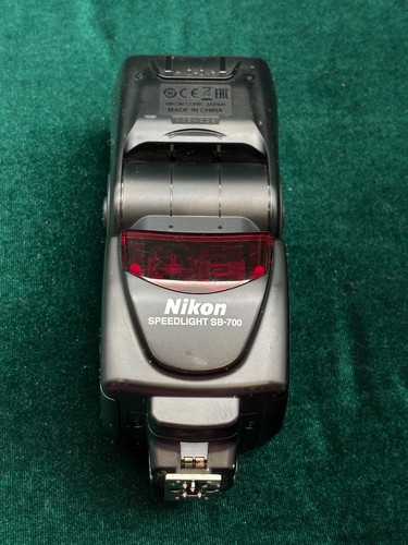 Nikon 700 speedlight - sb-700,