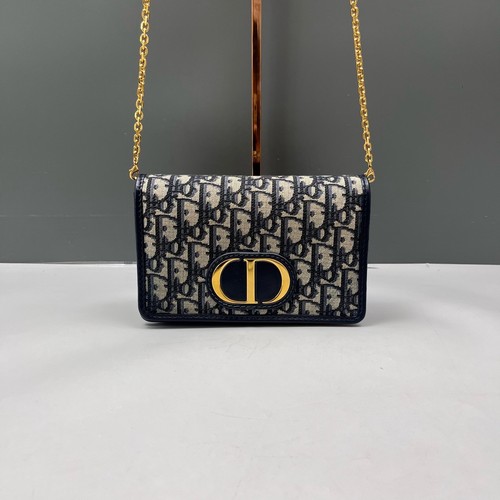 Dior montaigne in - dior, 30