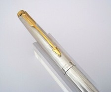 MYTHIQUE ET MAGNIFIQUE STYLO