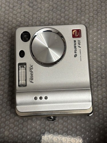 Fotocamera digitale compatta