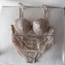 Completo intimo reggiseno a balconcino in pizzo beige Intimissimi