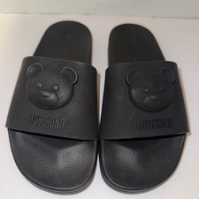 Scivoli piscina Moschino