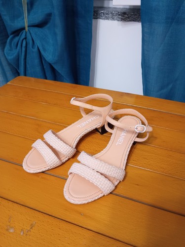 Sandalo chanel con lacci color - chanel,
