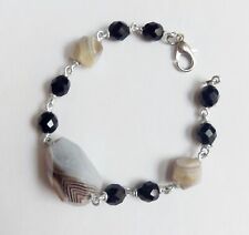 Bracciale in Alluminio Con  Giada Naturale Sfaccettata E Cristallo Nero 