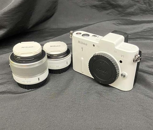 Obiettivo singolo mirrorless