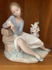 Statua in porcellana Lladro Rosalinda mi ama non mi ama #4836