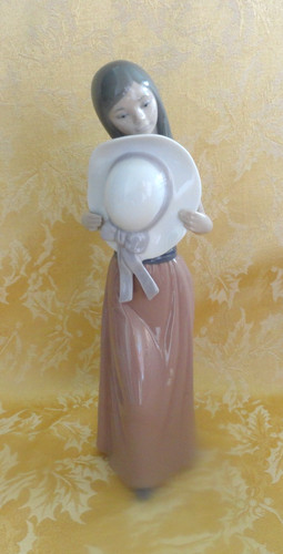 Lladro porcelain figurine - lladro,