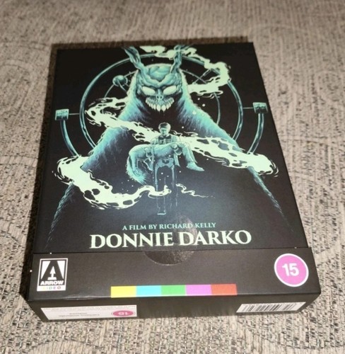 Donnie darko uhd arrow - donnie,