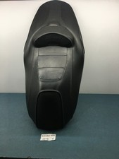 SELLA SEDILE COME FOTO GANCIO INCOLLATO YAMAHA X MAX 400 2013 2016