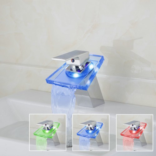 Rubinetto lavabo bagno - , luce