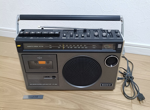Sony 1980 radio - sony, cf-1980