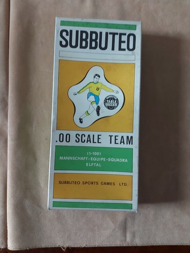 Subbuteo scale team - 00,