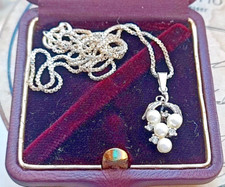 Collana in argento 925 con ciondolo antico di perle in argento 925 uva