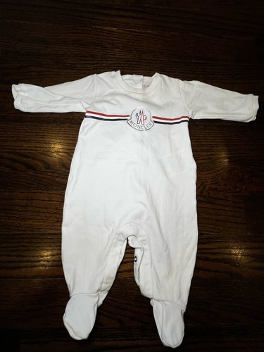 Moncler hooded baby romper - hooded,