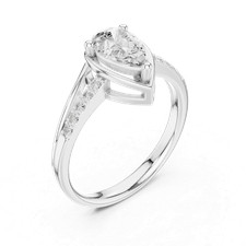 Anello 11 pezzi pera VVS1 D