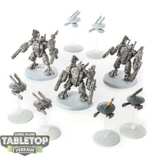 Tau Empire - 3 XV8 Crisis Battlesuit Team - parzialmente dipinto