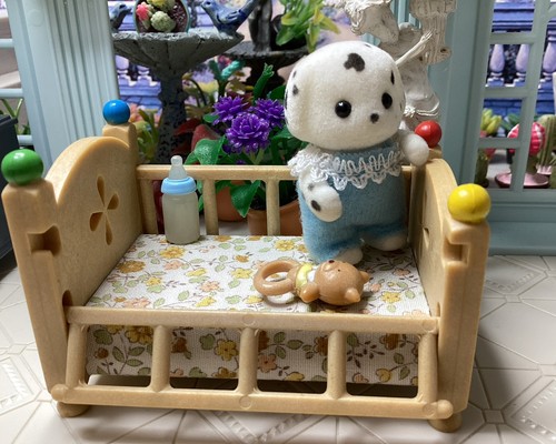 Sylvanian family bambino