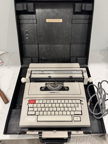 Vintage olivetti model - model, #660c