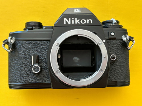 Nikon - , em.