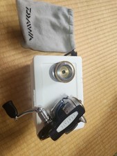 DAIWA Certate 2000 con bobina