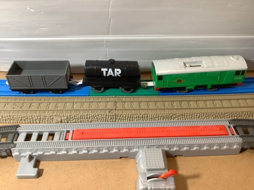 Boco truck tanker - boco+truck&tanker:, tomy