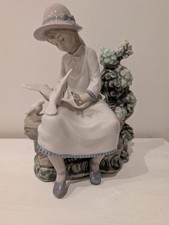 Statuina porcellana NAO